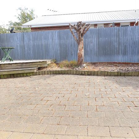 Colonial Motel Invercargill Εξωτερικό φωτογραφία