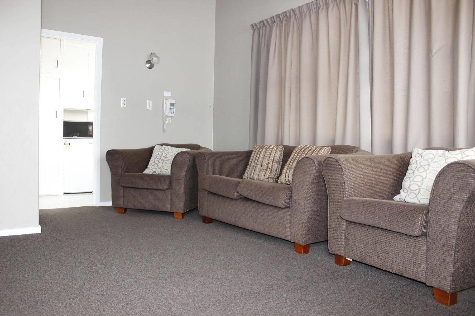 Colonial Motel Invercargill Εξωτερικό φωτογραφία
